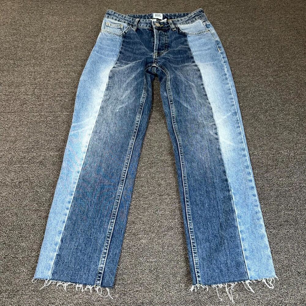BDG Urban Outfitters Jessye Jeans Womens 25x32 Two Toned Blue Denim Raw Hem Boho